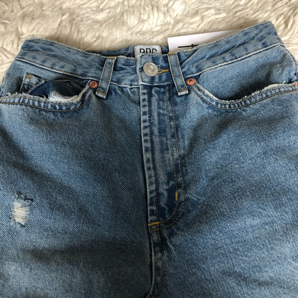 BDG Mom High-Rise Jeans